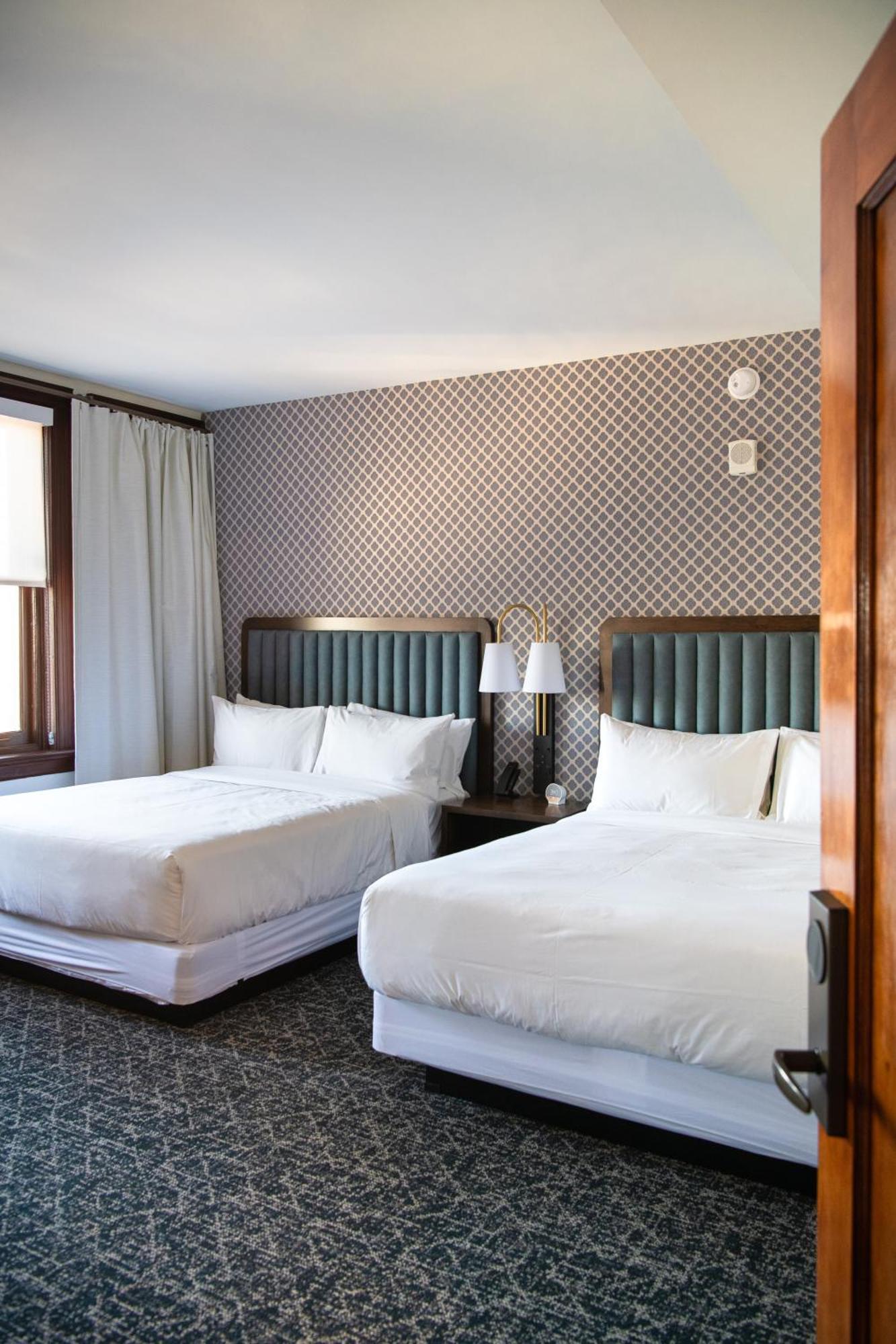 Hotel Petersburg, Tapestry Collection By Hilton Екстер'єр фото